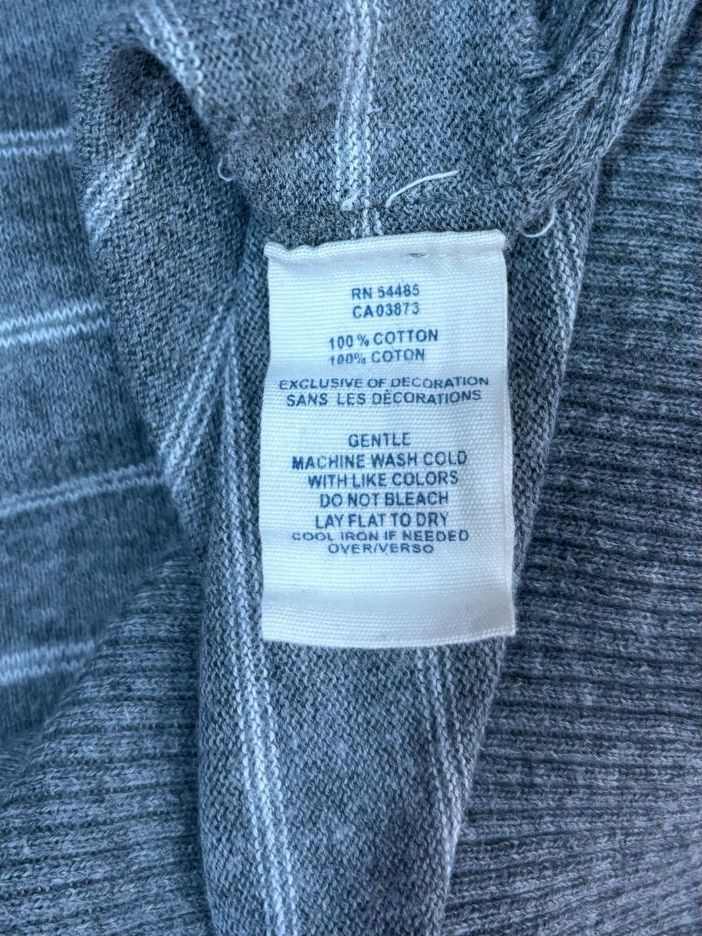 American Eagle Long Sleeve V-Neck
Striped Knit Sweater Gray White Small Y2K - Picture 5 of 6